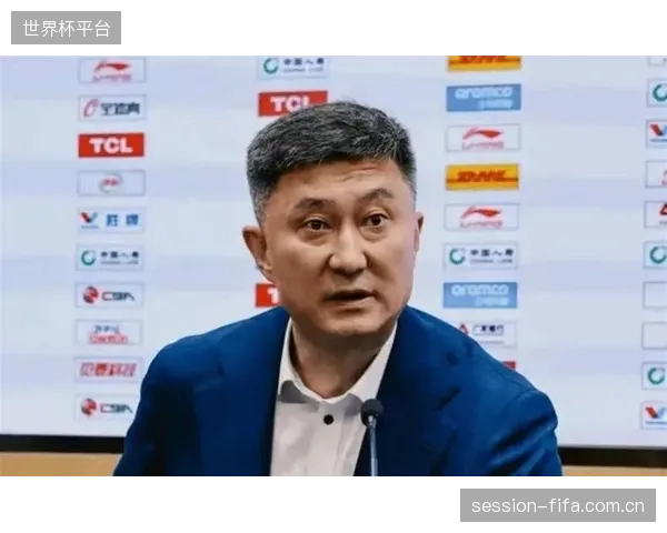 在CBA历史中,四川队以唯一一次进总决赛夺冠保持100%夺冠率,广东16进11冠。 在CBA历史中,四川队以唯一一次进总决赛夺冠保持100%夺冠率,广东16进11冠。